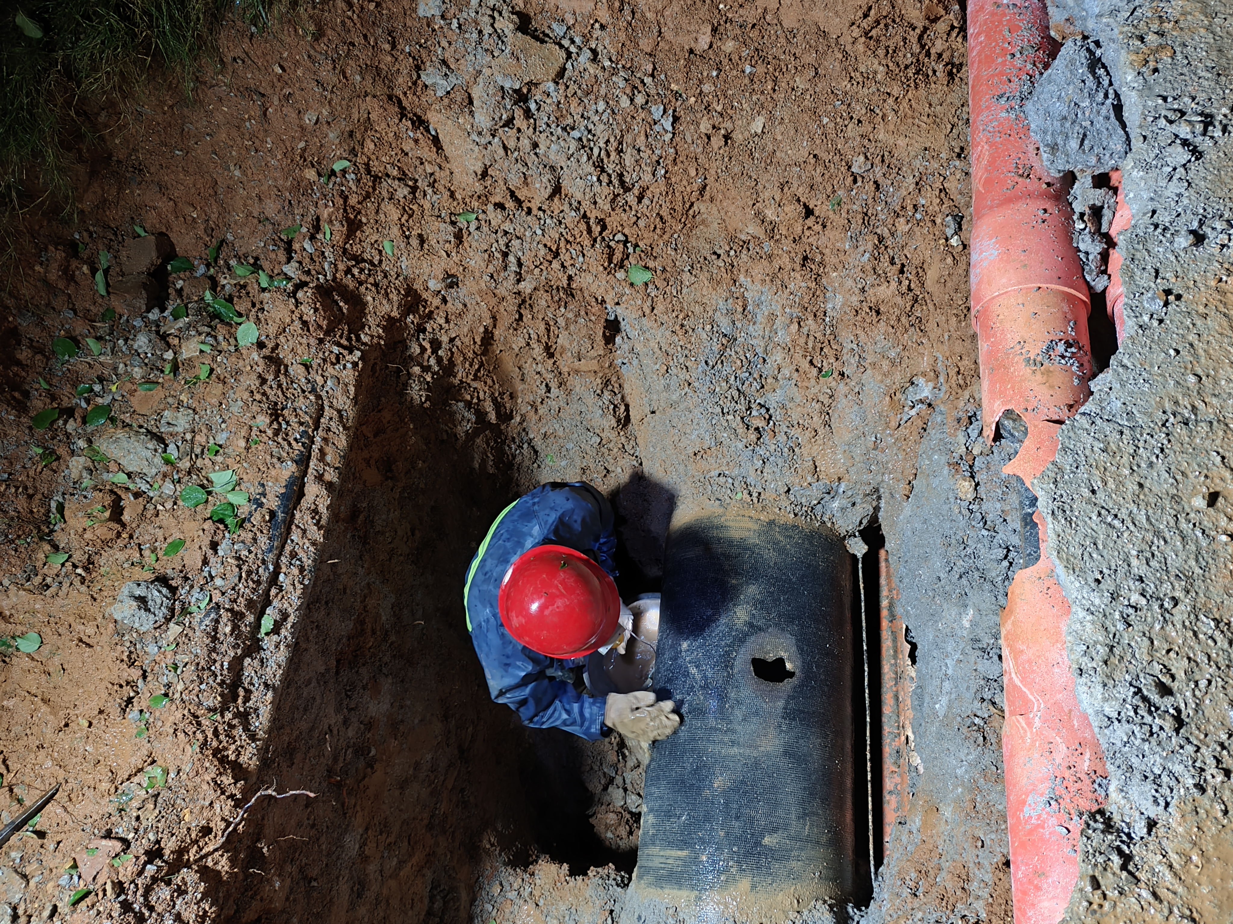 维修.jpg 维修.jpg